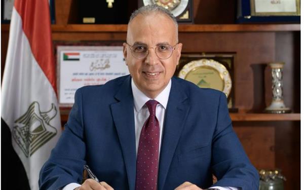 وزير الري يوجه باستمرار مجهودات مصلحة الميكانيكا والكهرباء