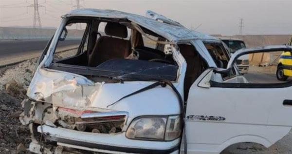 إصابة 7 أشخاص إثر انقلاب ميكروباص بأطفيح