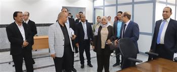   لجنة مجلس الجامعات الأهلية تقيم الإمكانيات المادية والبشرية لجامعة جنوب الوادي