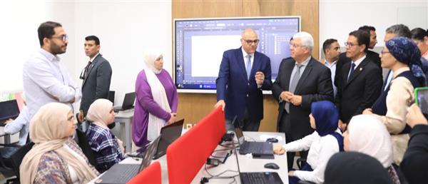 وزير التعليم العالى يضع حجر الأساس لمشروعات بتكلفة 2.350 مليار جنيه ببنها