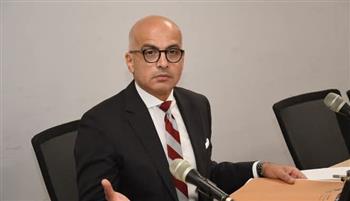   جامعة عين شمس تناقش توفيق أوضاع الطلاب الوافدين ووضع ضوابط لمنع الغش 