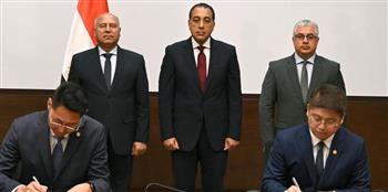   مدبولي يشهد توقيع عقد مشروع إقامة مجمع صناعي متكامل لإنتاج مستلزمات الطاقة الشمسية بالسخنة