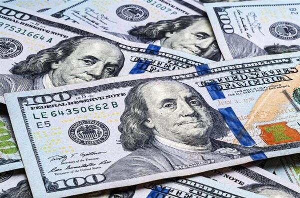 تحذيرات من هبوط الدولار حال تورط واشنطن في صراع الشرق الأوسط