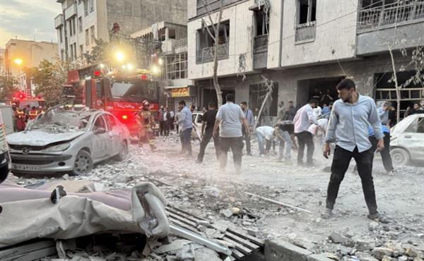 إعلام إيراني: قصف إسرائيلي يستهدف مدينة زنجان شمالي البلاد