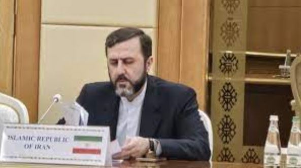 إيران تحذر أمريكا مجددا من التدخل في الصراع بالشرق الأوسط