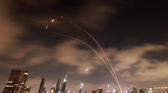 جيش الاحتلال: نعمل في 4 مواقع أصابتها الصواريخ الإيرانية