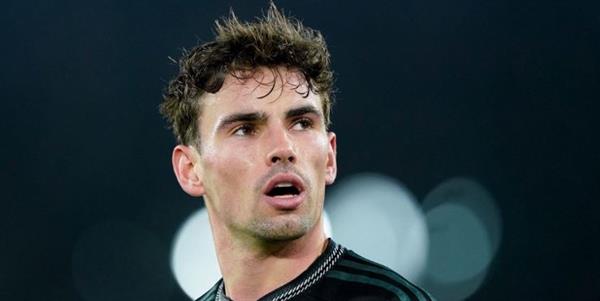 نابوليي يعرض 30 مليون يورو لضم أورايلي من برايتون