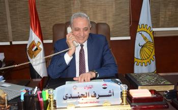   محافظ الغربية يهنئ أوائل الشهادة الإعدادية هاتفيًا ويُشيد بتفوقهم 