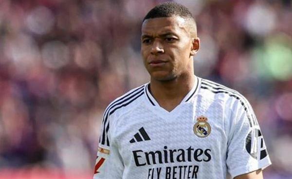 ريال مدريد يكشف تطورات الحالة الصحية لمهاجمه الفرنسي كيليان مبابي