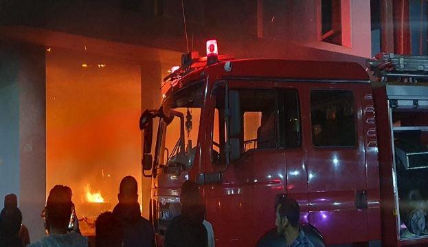 الحماية المدنية تسيطر على حريق اشتعل بعقار فى البراجيل بالجيزة