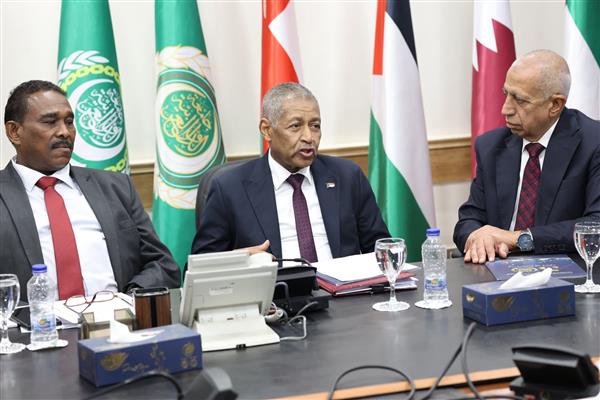 إشادة سودانية بدراسة الأكاديمية العربية حول المناطق اللوجستية..