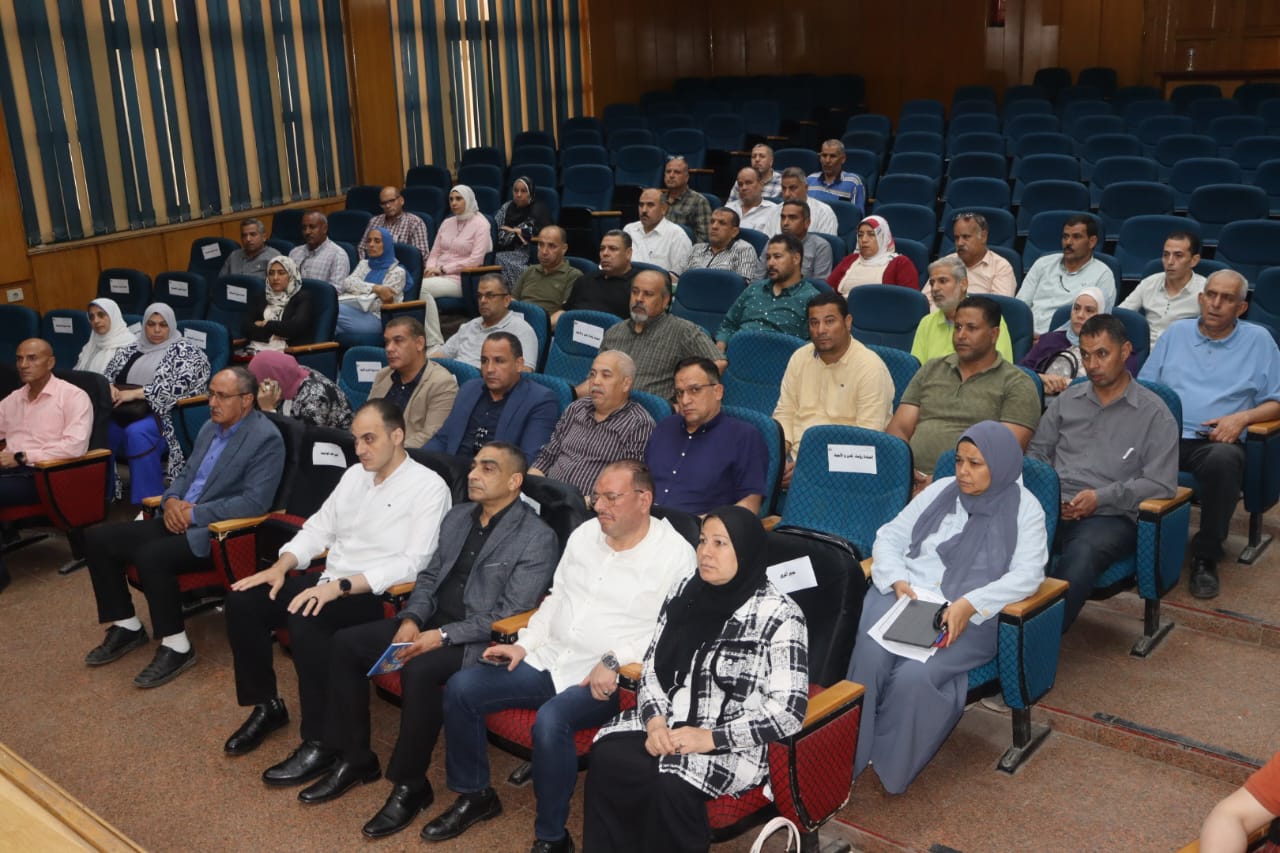 محافظ القليوبية يوجه بملاحقة تعديات البناء خلال إجازة عيد الأضحى