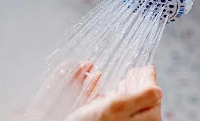   هل الاغتسال يوم الجمعة سنة أم فرض؟