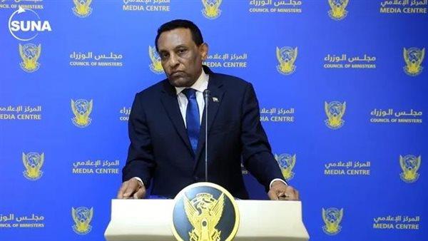 رئيس الوزراء السوداني يحل الحكومة ويكلف وكلاء الوزارات بتسيير المهام