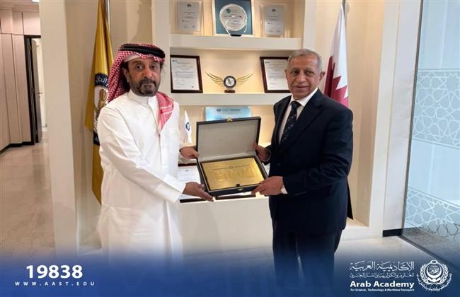 رئيس الأكاديمية العربية يزور دولة قطر لبحث سبل التعاون المشترك