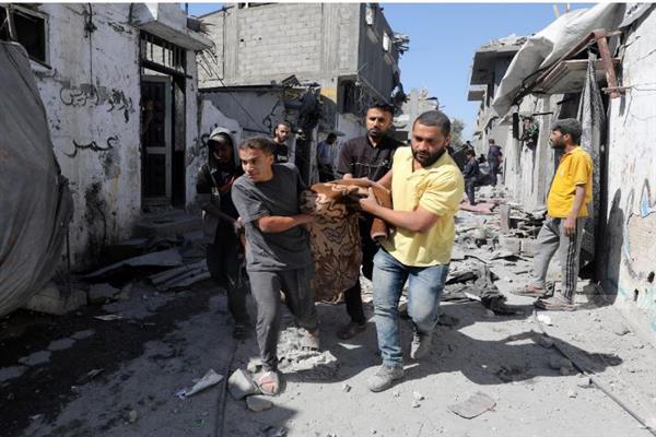 رئيس وزراء بريطانيا يحذر من مغبة تدهور الأوضاع الإنسانية في قطاع غزة