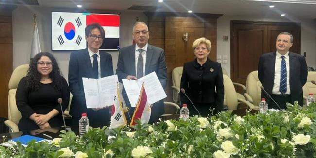 هيئة الصادرات والواردات توقع مع الوكاله الكورية مشروع بقيمة 11 مليون دولار