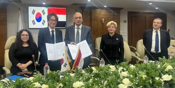 هيئة الصادرات والواردات توقع مع الوكاله الكورية مشروع بقيمة 11 مليون دولار
