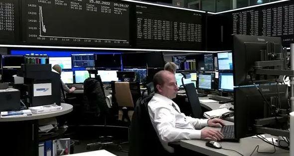 مؤشرات الأسهم الأوروبية تغلق على أداء متباين بعد تصاعد التوترات التجارية مع أمريكا