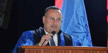   رئيس جامعة الإسكندرية يشهد تخرج دفعة جديدة من طلاب الماجستير المهنى