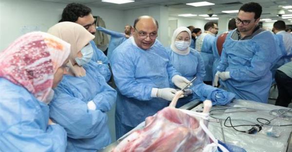 ورشة عمل لأطباء الصدر على مناظير الرئة بالتعاون مع "المصرية للشعب الهوائية"