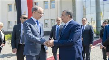   وزير الإنتاج الحربي يبحث مع رئيس وزراء صربيا تعزيز التعاون المشترك 
