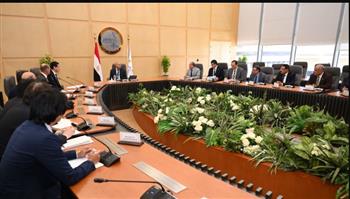   وزير الصناعة يلتقي الرئيس التنفيذي لشركة ميتسوبيشي ماشينيري اليابانية