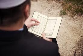   هل بدعة.. ما حكم عمل ختمة لقراءة القرآن على روح الميت؟
