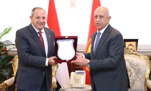 محافظ بورسعيد يستقبل رئيس الأكاديمية العربية للعلوم والتكنولوجيا والنقل البحري