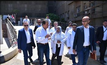   وزير الصحة يتفقد مستشفى مدينة نصر للتأمين الصحي ويوجه بزيادة القوى البشرية