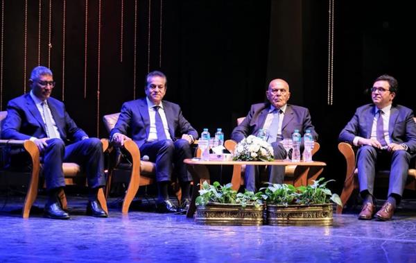 محافظ الجيزة يشارك في الإعلان عن مشروع تمثال يخلّد مسيرة الدكتور مجدي يعقوب