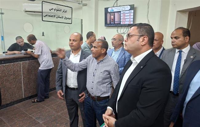 بالصور.. تفاصيل زيارة وزير الإسكان المفاجئة لمدينة بدر