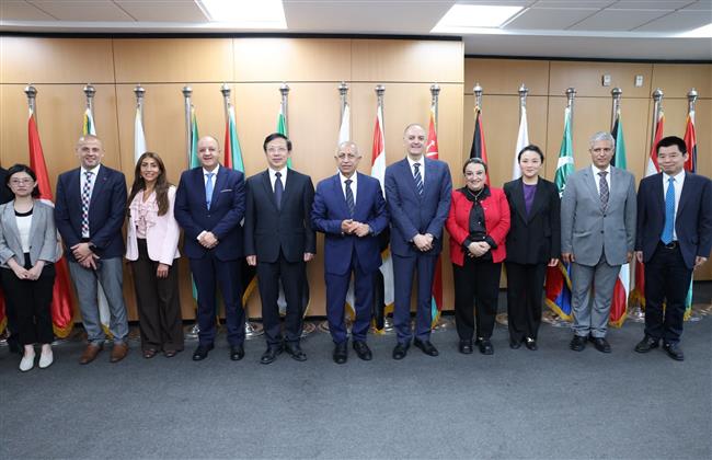 الأكاديمية العربية تطلق مرحلة جديدة من التعاون الدولي بشراكة جامعة ووهان الصينية