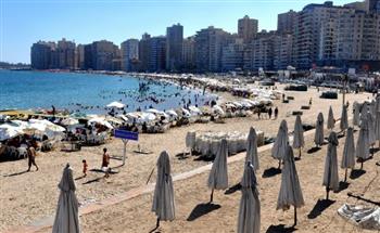   محافظ الإسكندرية يوجه بتقديم تجربة صيفية مميزة للمواطنين والمصطافين