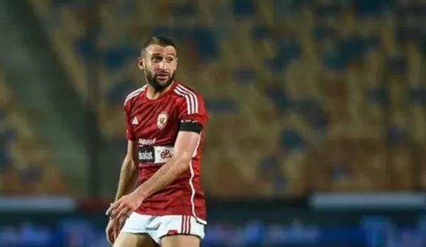 الأهلي يرحب برحيل عمر كمال ضمن الصفقات التبادلية