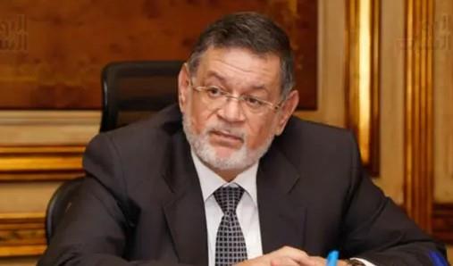ثروت الخرباوي لـ"حديث القاهرة": ما يحدث بين أمريكا وإيران "حرب استئذان".. تشبه المصارعة الحرة