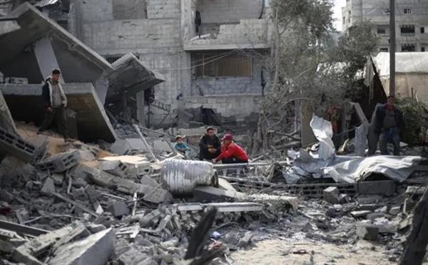 استشهاد 18 فلسطينيا في قصف لقوات الاحتلال على قطاع غزة  ​