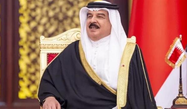 العاهل البحريني يؤكد دعم بلاده لحقوق الفلسطينيين في العيش بسلام