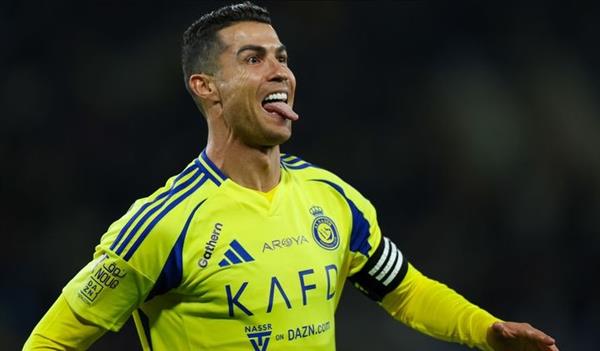 "القصة مستمرة".. النصر يعلن تجديد عقد كريستيانو رونالدو  ​