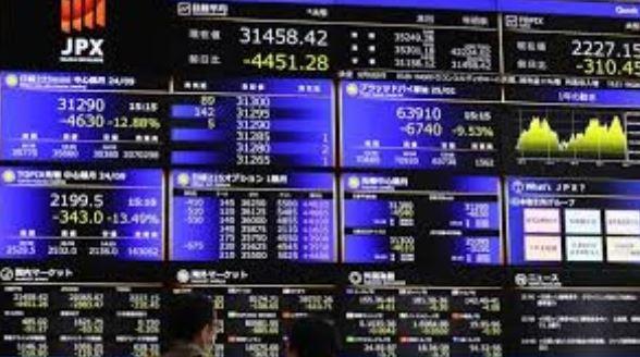 مؤشرات الأسهم الآسيوية تغلق على تباين مع تقييم المستثمرين للبيانات الصناعية الصينية