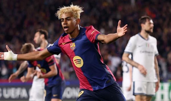 تقارير: برشلونة يستعد لمنح "يامال" القميص رقم 10