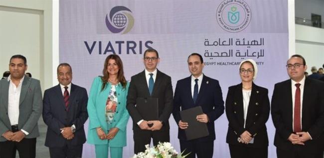 جلسات علمية تبحث التحول الرقمي والتجارب السريرية والطب التجديدي في مؤتمر صحة أفريقيا
