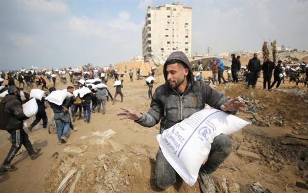 المنظمات الأهلية الفلسطينية: آلية المساعدات الجديدة كمائن موت للمدنيين  ​