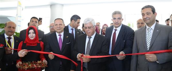وزير التعليم العالي يفتتح عددا من المشروعات التعليمية بجامعة دمياط