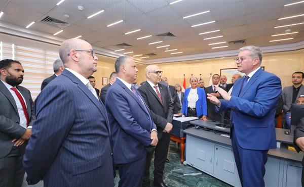 وزير البترول يتفقد مشروع منظومة سكادا لمراقبة تداول البوتاجاز بشركة بتروجاس