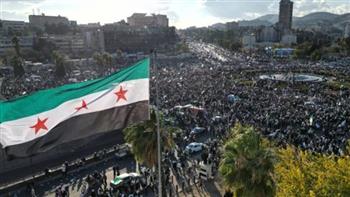   إعلام أمريكي عن مسؤولين: إغلاق قاعدتين عسكريتين في سوريا 