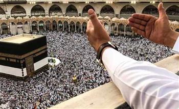   رئيس بعثة حج الجمعيات الأهلية يراجع خطة تصعيد الحجاج إلى عرفات.. غدًا