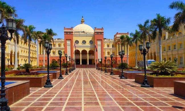 الجامعة البريطانية في مصر توقع بروتوكول تعاون مع المعهد المصرفي المصري