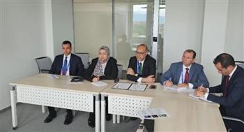   في جنيف.. وزير العمل يلتقي مديرة مكتب الأنشطة العمالية لمنظمة العمل الدولية 