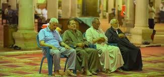 هل صلاة النافلة للجالس بنصف أجر القائم؟